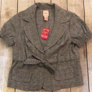 NWT Candie’s short-sleeve gray jacket, Medium